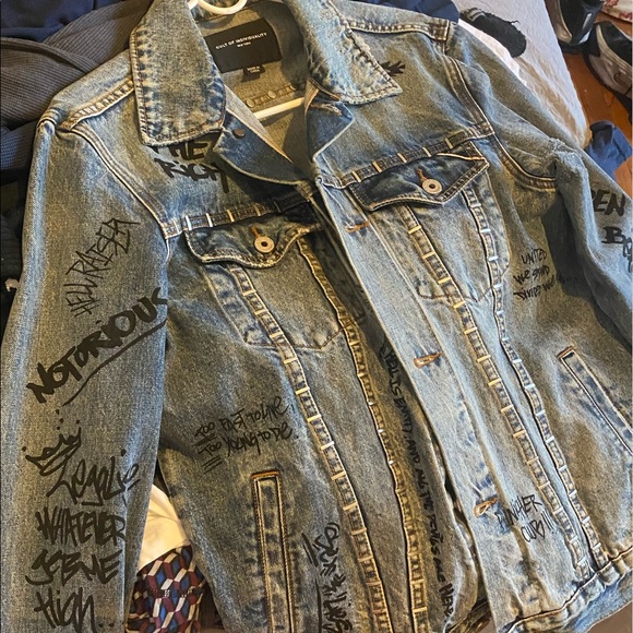 Jean Jacket - Picture 5 of 5